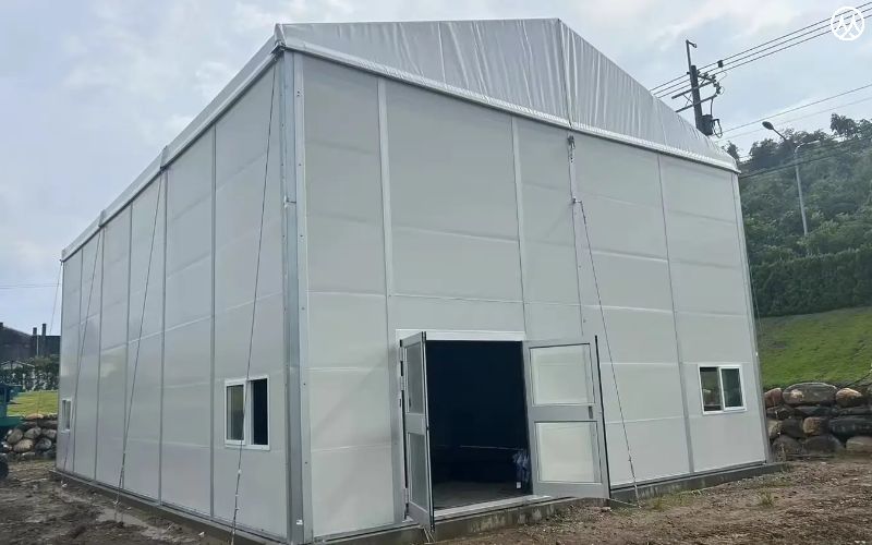 Strong Sandwich Panel Tents, Ideal for UAE Weather